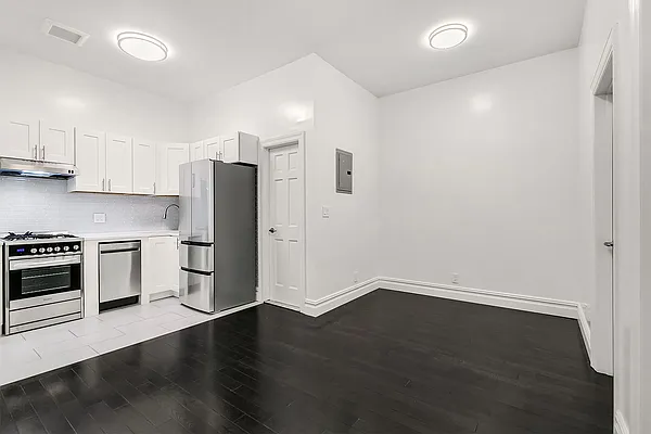 Rented by Compass | media 11