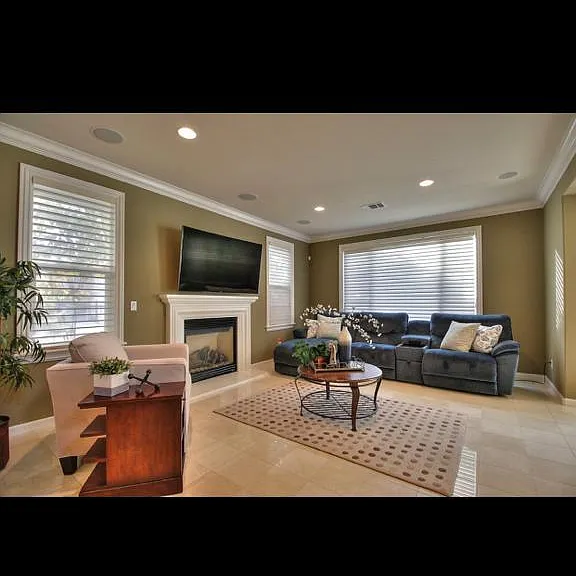 2069 Arlington Way — Photo 18