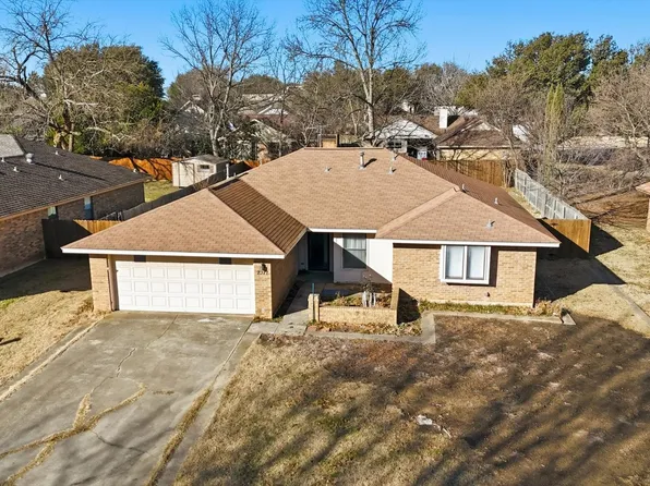 2317 N Lake Trl, Denton, TX 76201