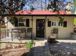 1414 Cove Rd, Dandridge, TN 37725