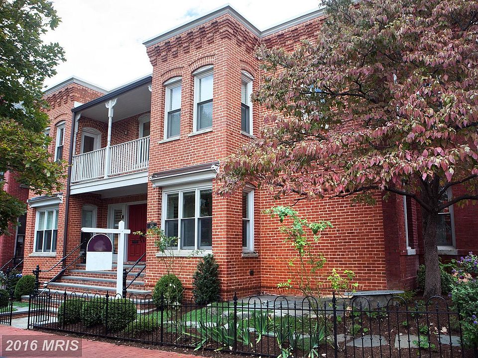 View from Intersection of 6th and E Streets, NE
