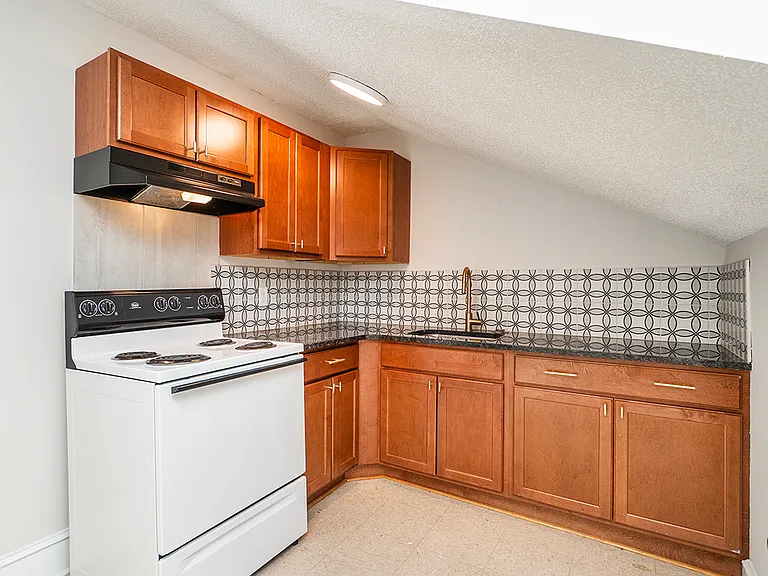 1219 Grace Ave #3 — Photo 14
