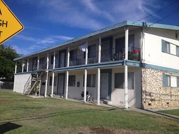 2nd image of 3601 Fairview Dr APT D