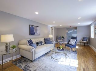279 Washington St, Sherborn, MA 01770