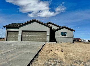 553 E Scandia Dr, Pueblo West, CO 81007
