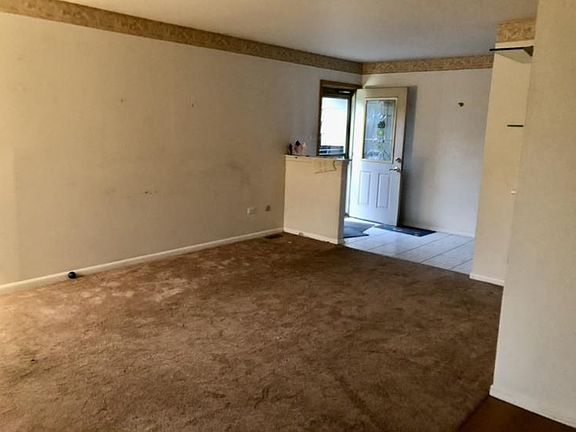 4th image of 13732 Lamon Ave