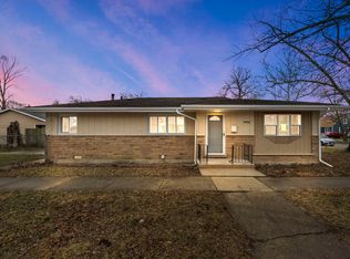 16201 Carse Ave, Harvey, IL 60426