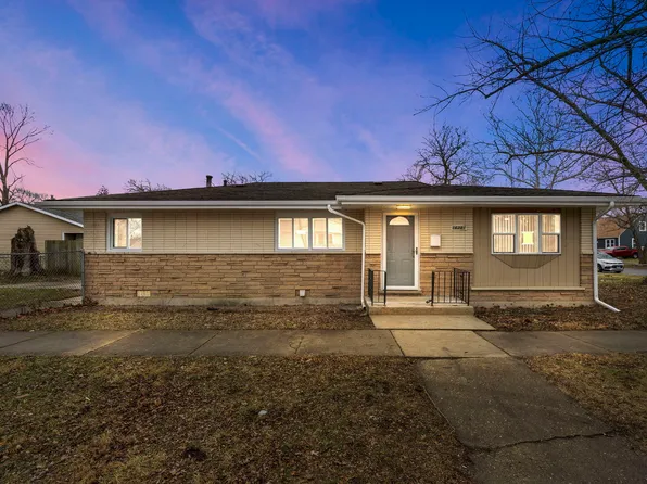 16201 Carse Ave, Harvey, IL 60426