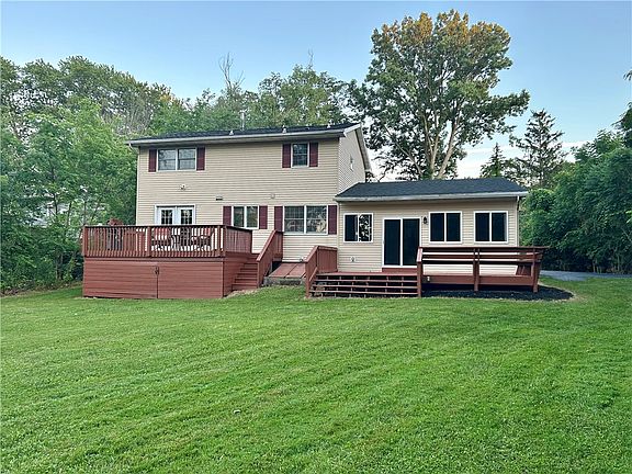 4th image of 4422 Canal Rd