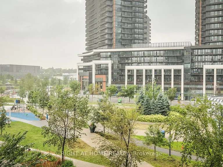 95 McMahon Dr #511 — Photo 20