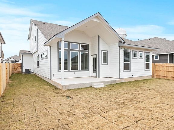 2nd image of 188 Yosemite Dr