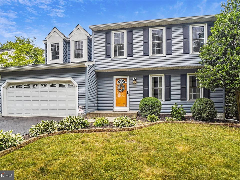 1st image of 511 Sage Hen Way