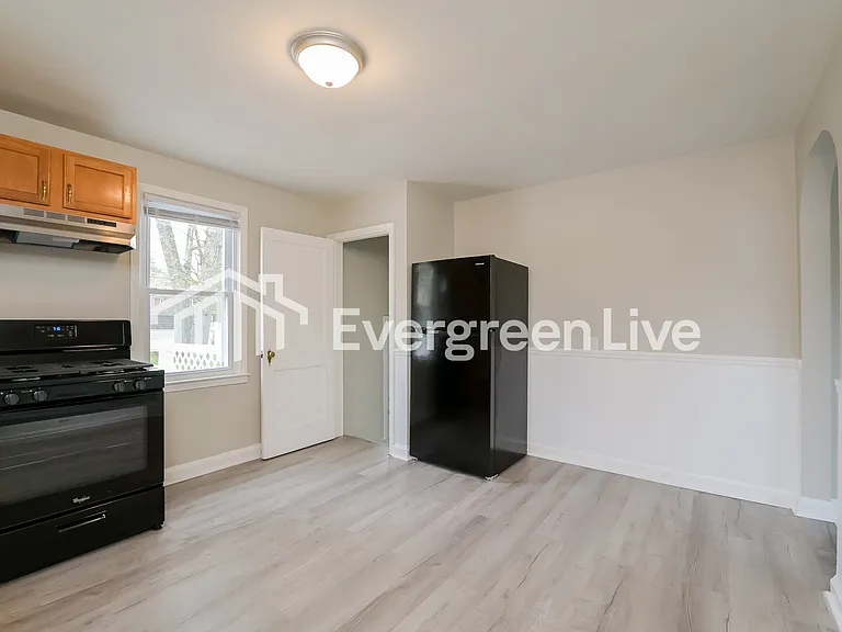 3300 Orlando Ave — Photo 5