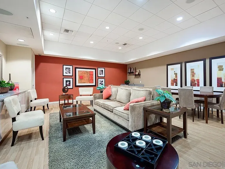 350 W Ash St #1006 — Photo 30