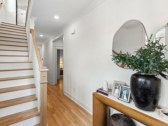 5th image of 423A American Rd