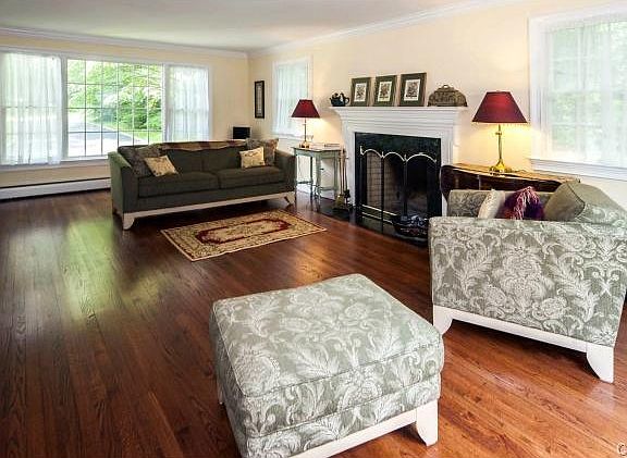 3rd image of 30 Bob Hill Ln
