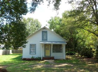 21920 Broad St, Silverhill, AL 36576