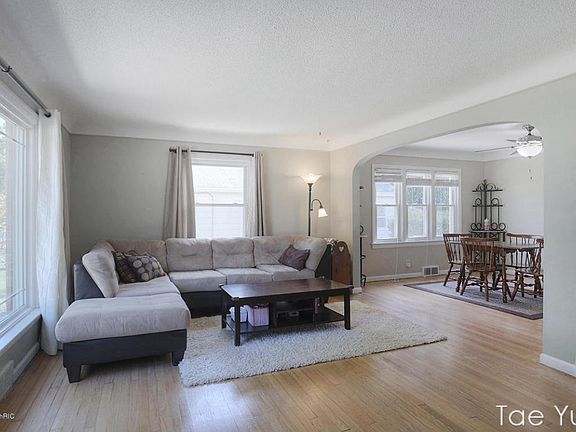 2nd image of 1316 Arianna St NW