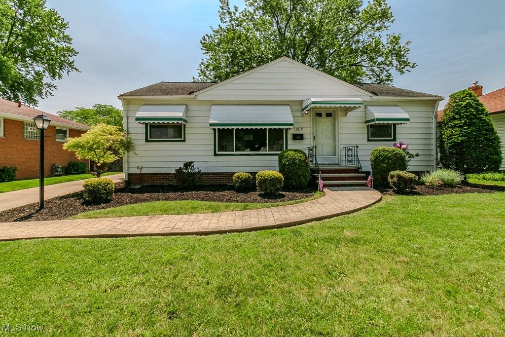 Real estate listing image