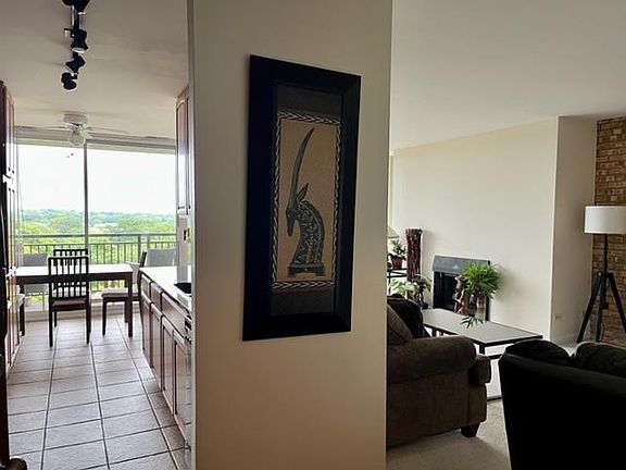 3rd image of 6020 Oakwood Dr APT 5K