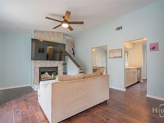 5th image of 4 Cambridge Court