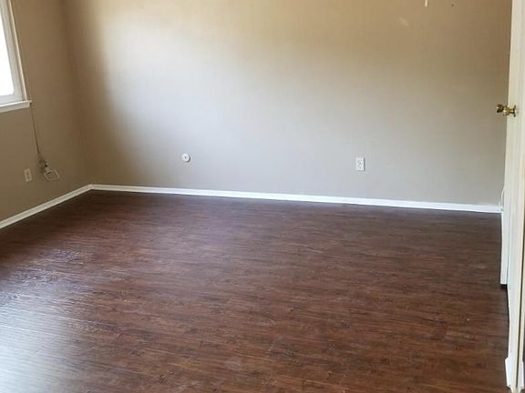 5th image of 2523 E Diana Dr