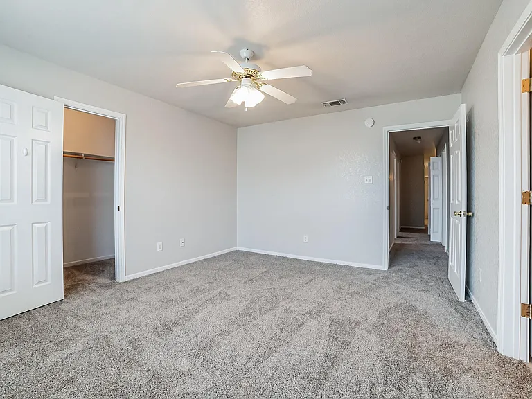 319 Cedar Ridge Dr #B — Photo 24