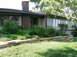4416 NW Meadowcrest Rd, Topeka, KS 66618