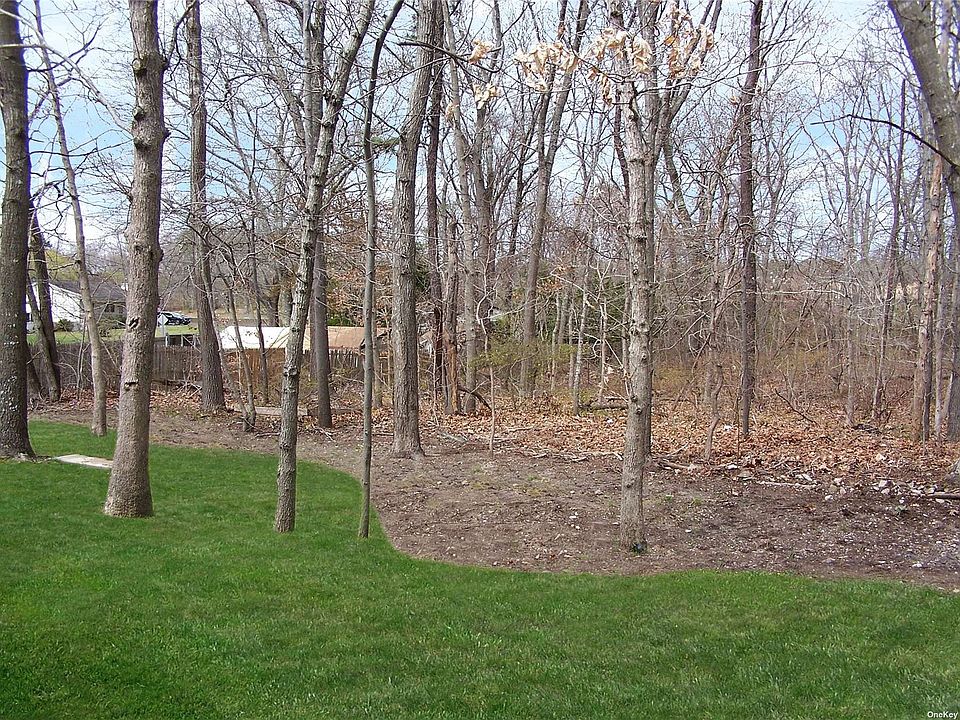 1st image of 13 Colin Dr