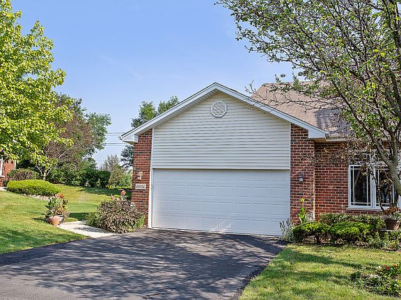 2nd image of 10834 Canterbury Dr