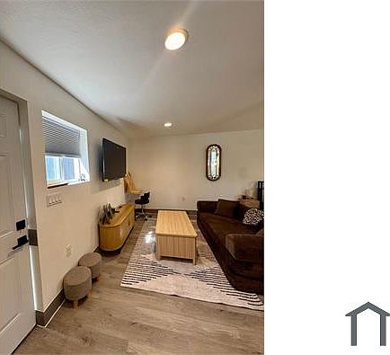 4th image of 3995 McKenzie St