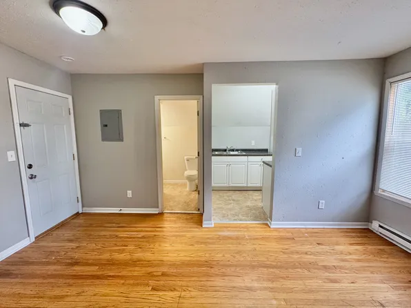 727 3rd St N #1, Fargo, ND 58102