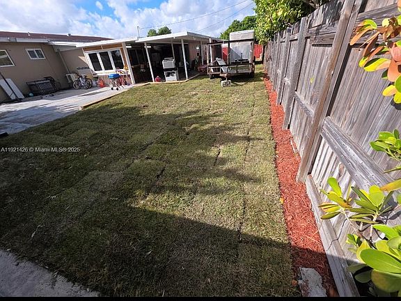 3rd image of 3745 NW 171st Ter