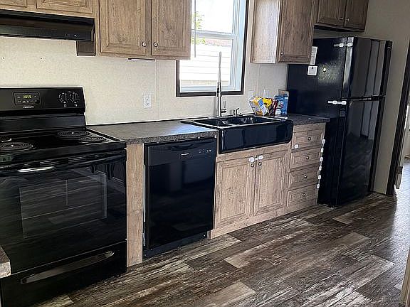 5th image of 2899 Sugarloaf Dr Trailer 105