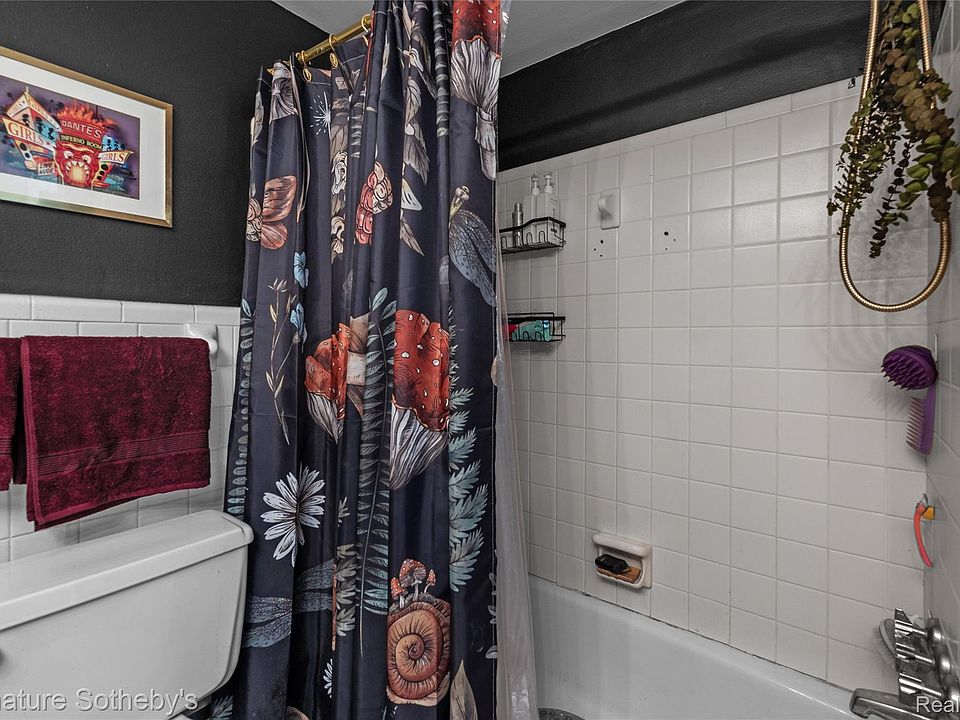 2820 Woodslee Dr Apt 205, photo 11