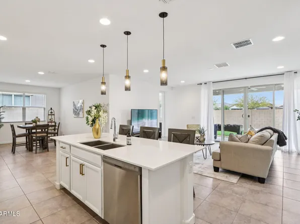 18816 W CORTEZ Street, Surprise, AZ 85388