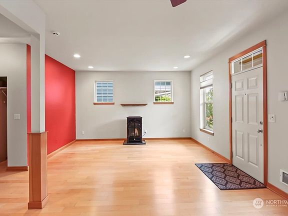 Front room with gas fireplace>