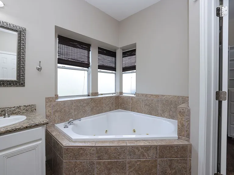 105 Lawrence Marshall Dr — Photo 24