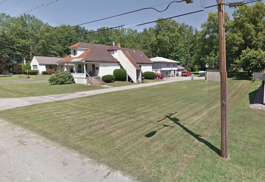 133 Fairlawn Ave #2 — Photo 1
