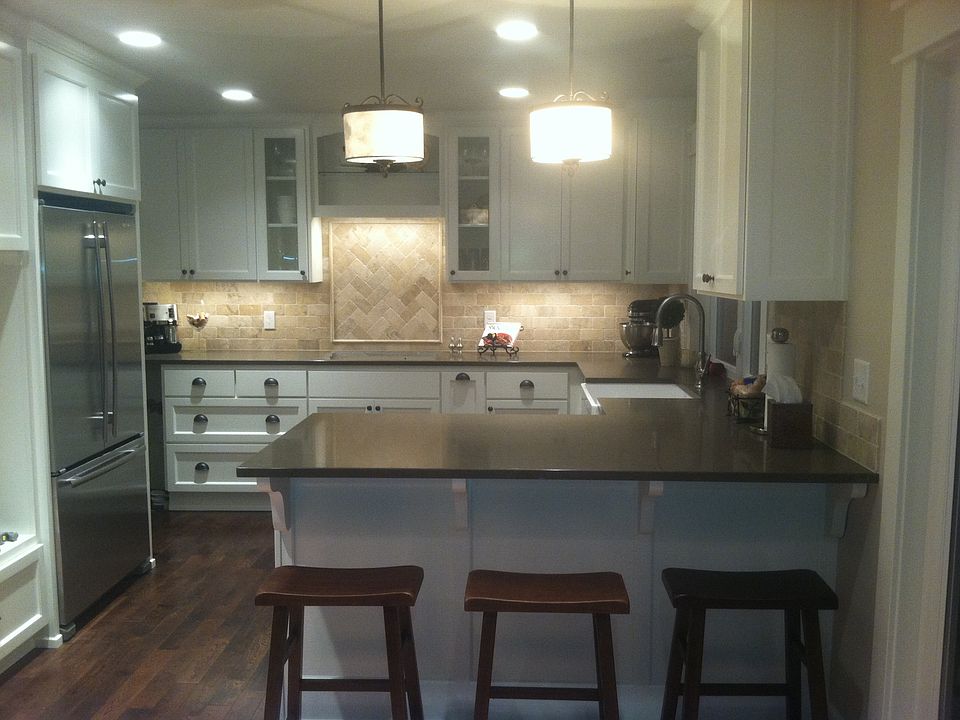 4 Hillshire kitchen