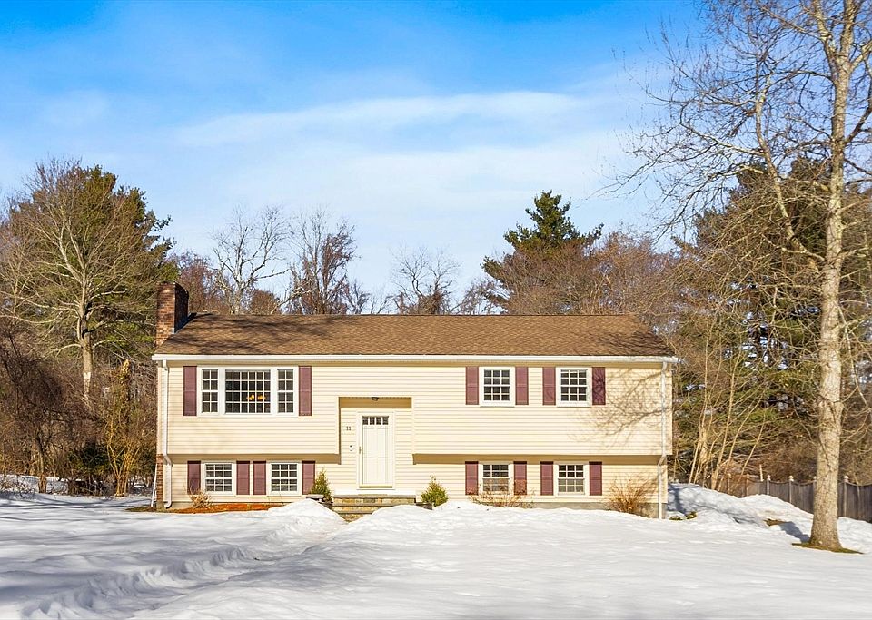 1st image of 11 Juniper Brook Rd