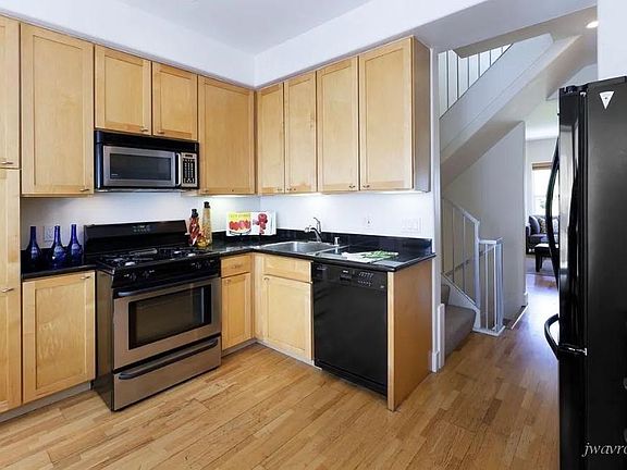 3rd image of 269 Hickory St #269