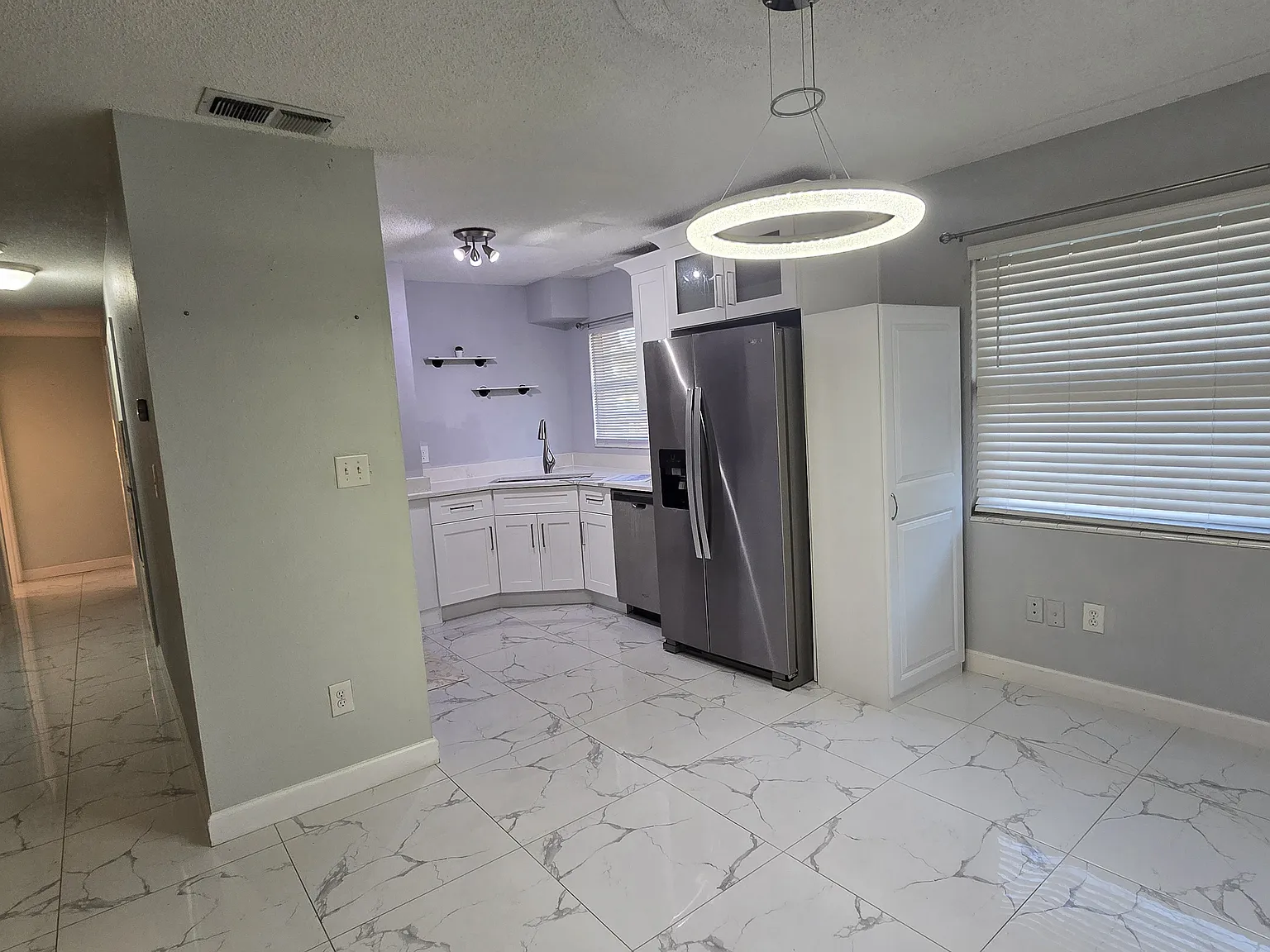 4 bed, 1380 sqft, $2,750 — Photo 2