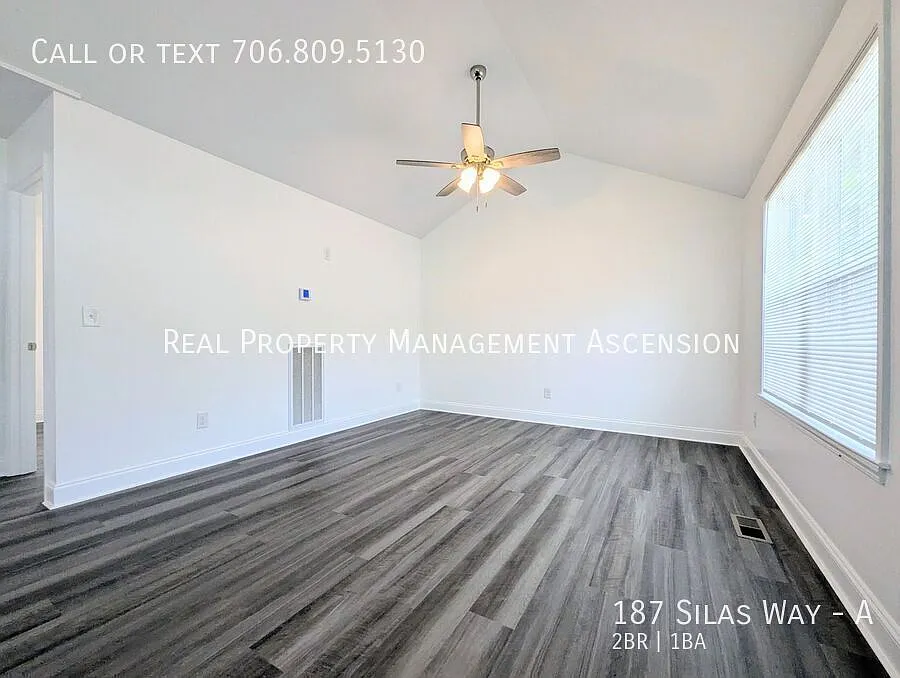 Fresh Two Bed One Bath in Dalton — Photo 4