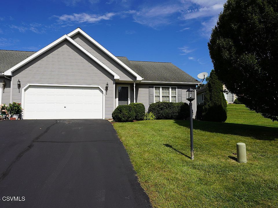 1st image of 11 Deerfield Dr