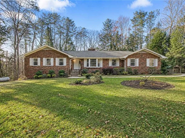 2690 Hideaway Hills Ln SW, Powder Springs, GA 30127