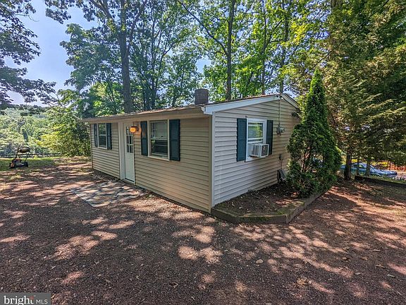 2nd image of 18382 Fox Mountain Ln