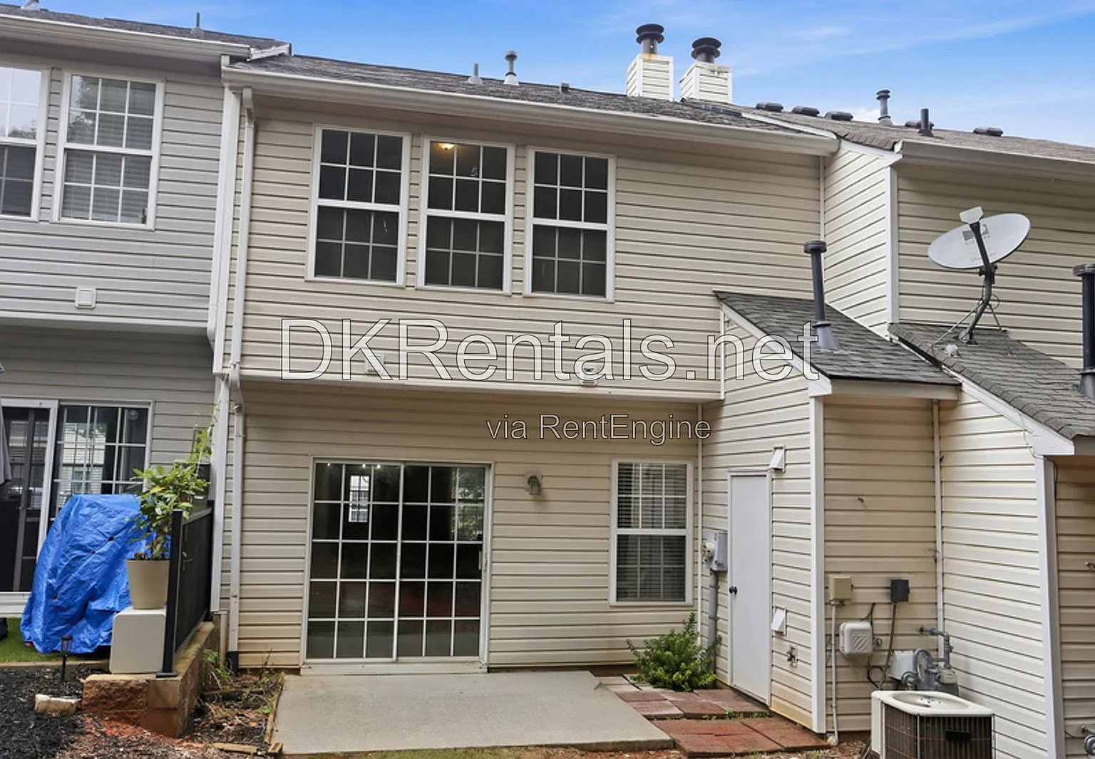 2 bed, 3.0 bath, $1,825 — Photo 2