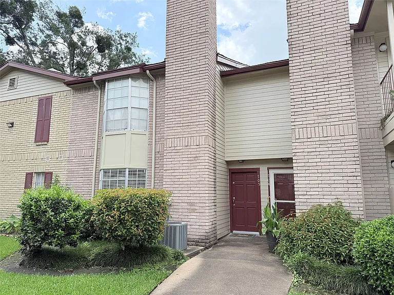 2120 El Paseo St #705 — Photo 2