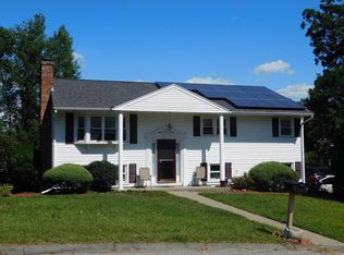 19 Carousel Dr, Millbury, MA 01527